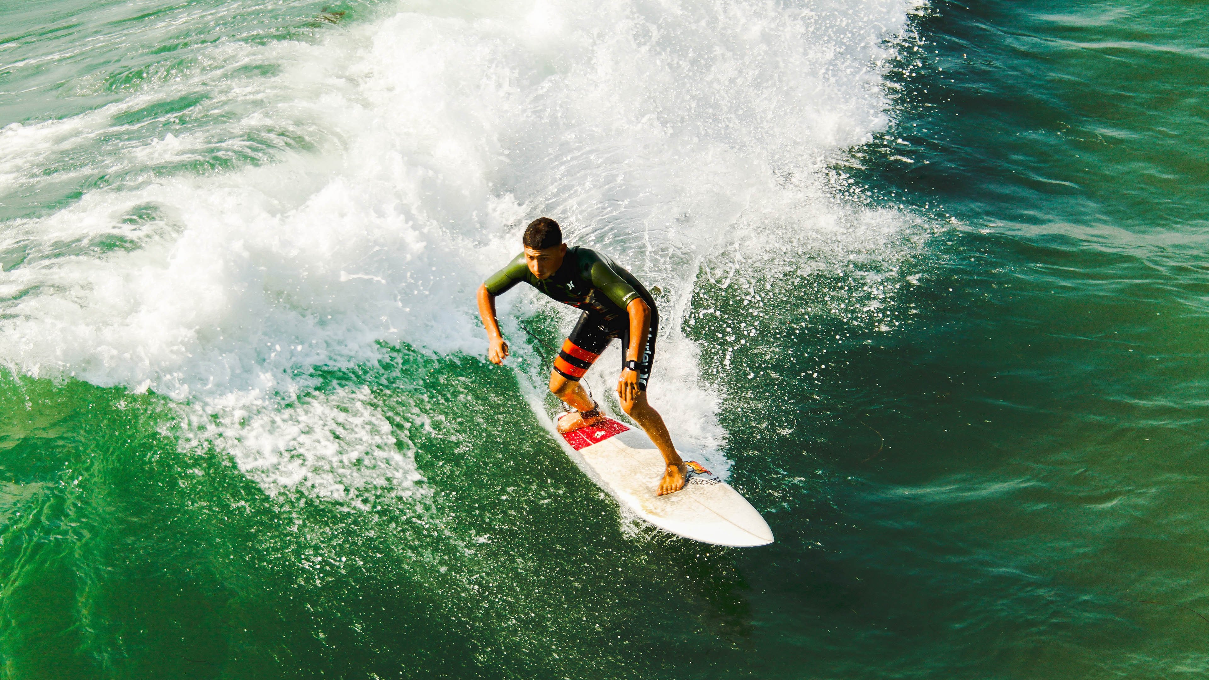 曼城大胜对手，欧冠四强之路一马平川！，曼城晋级欧冠四强